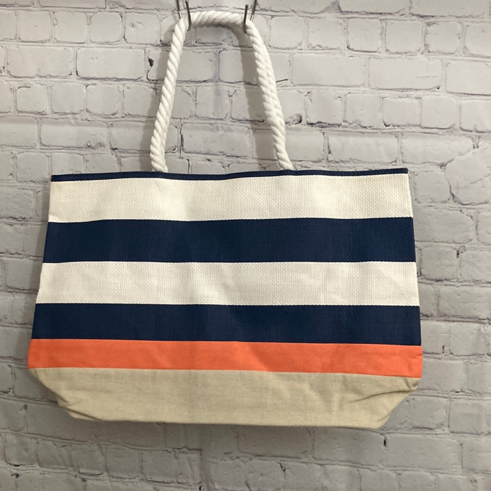 NEW DSW beach tote 🌷
